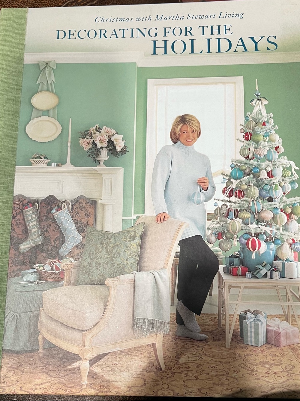 Martha Stuart decorating for the holidays 1997